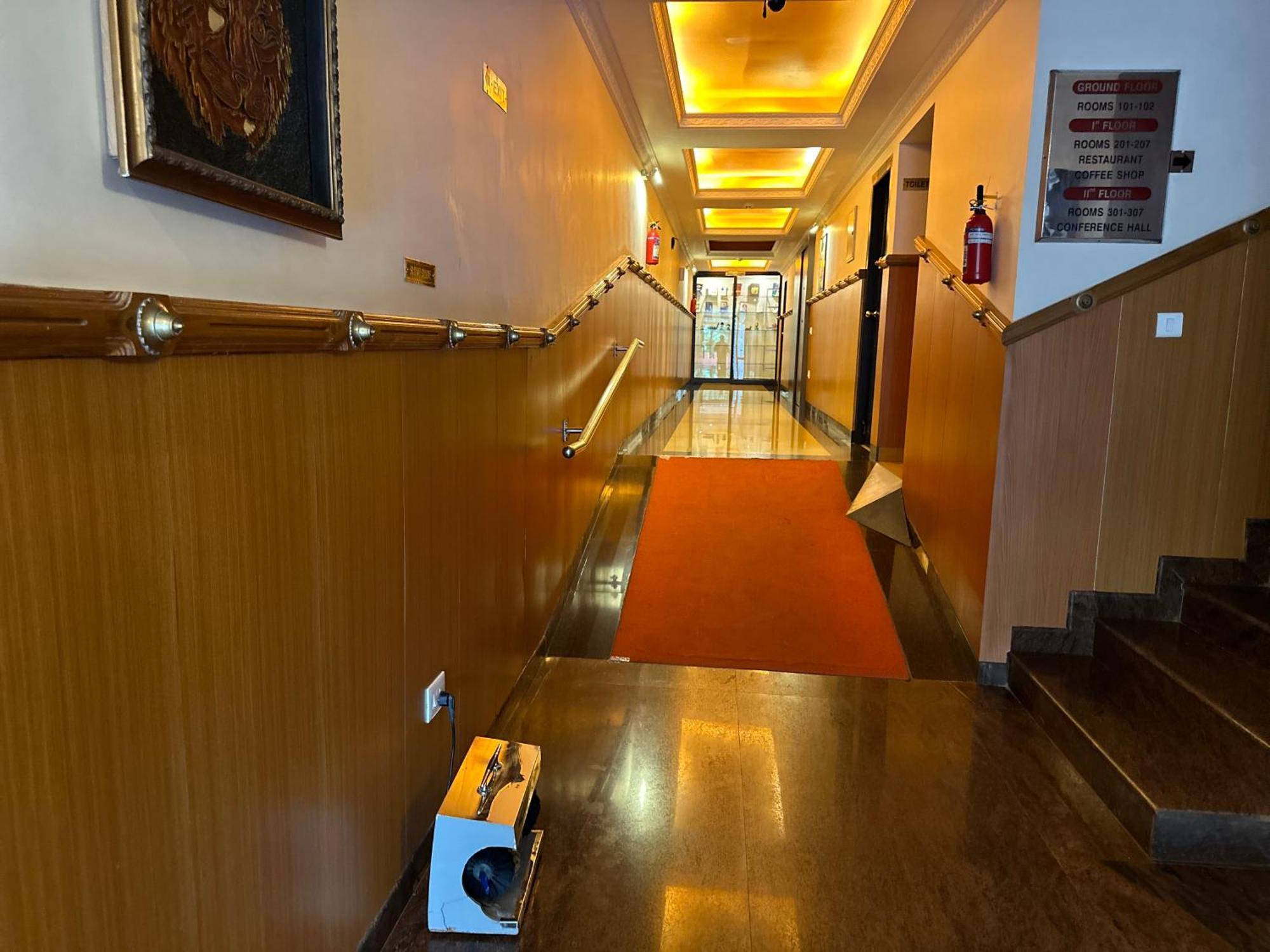 Gd International Redfort Nilambur Bagian luar foto
